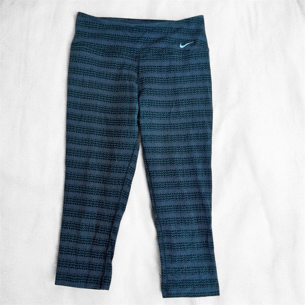 Nike Dri-FIT Womens High Rise Active Wear Leggings Capri Size Small Blue/Black